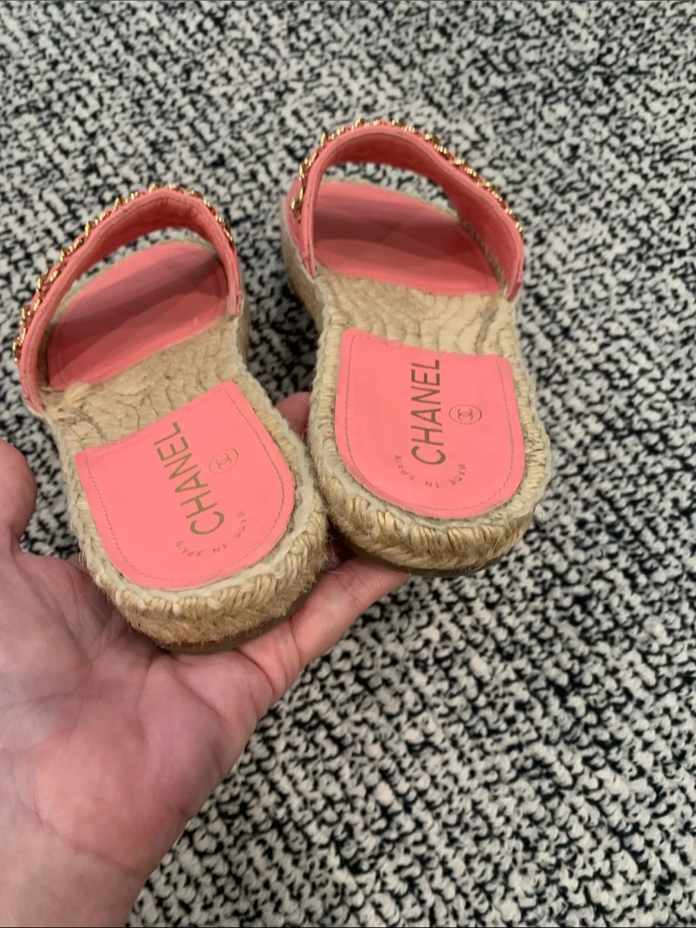 CHANEL Pink Quilted Espadrille Slide with Gold Chain. Size 36